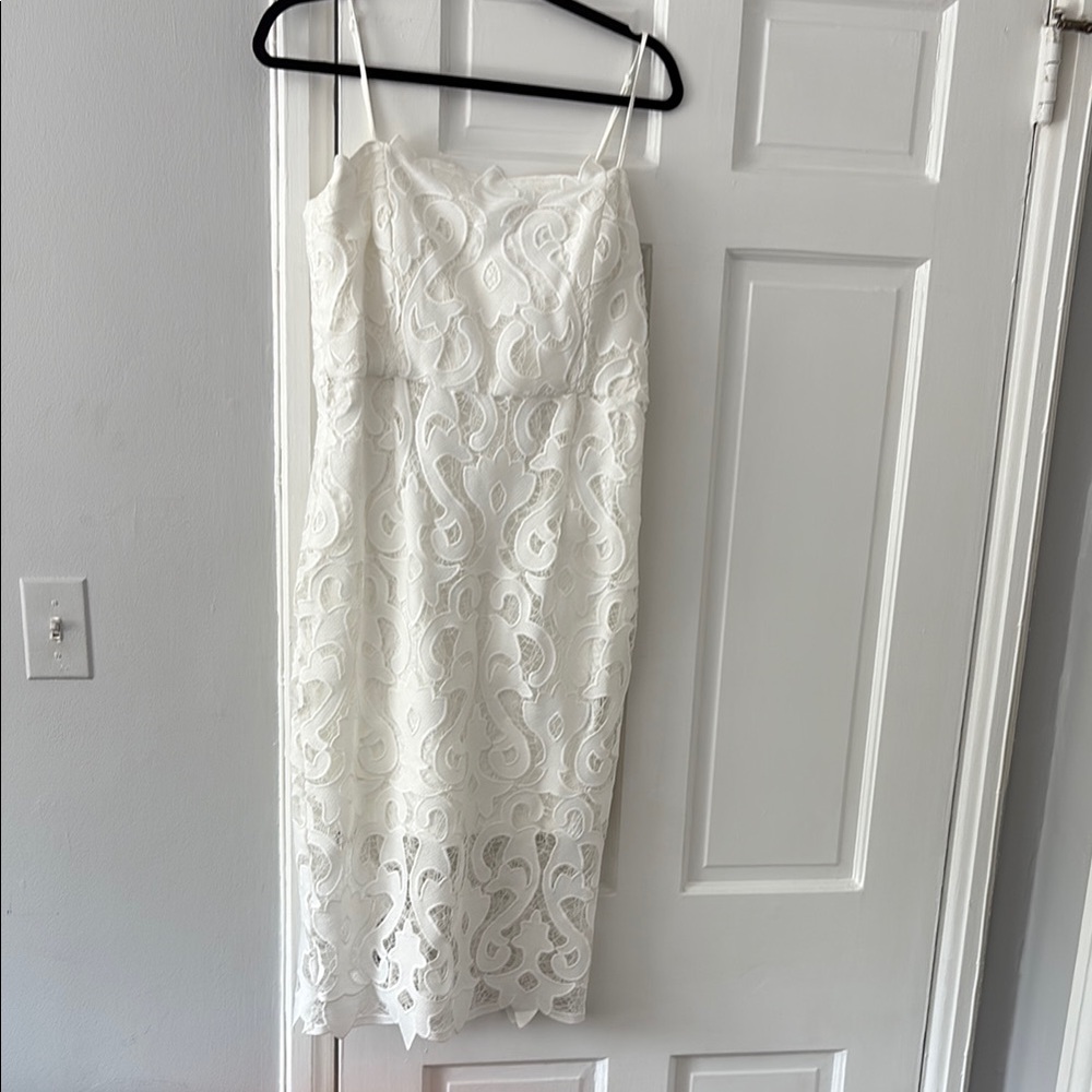 Elegant White Lace Dress